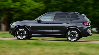 BMW iX3 - side