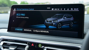 BMW iX3 - drive modes