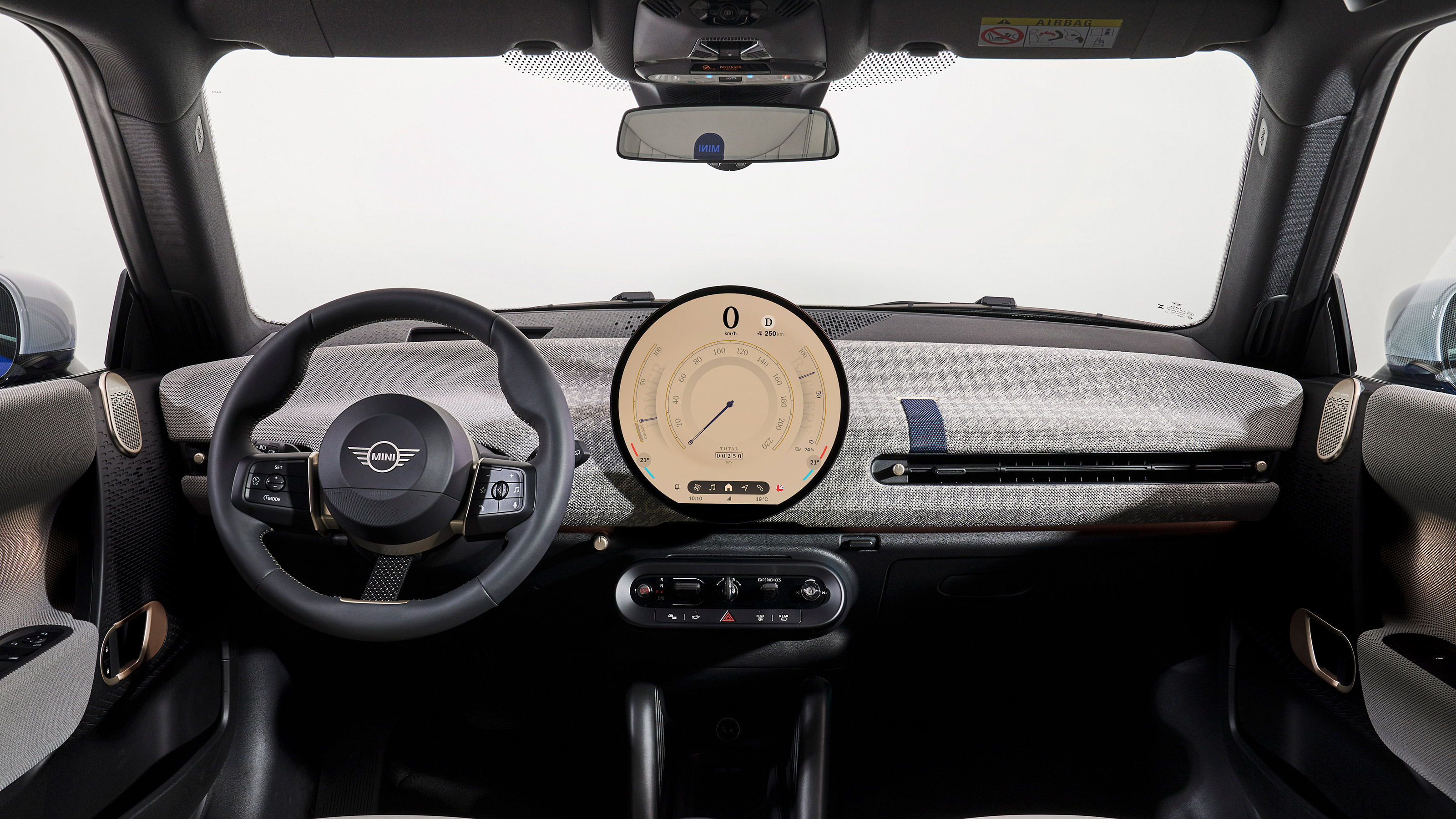 MINI Cooper Electric - timeless