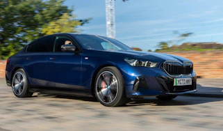 BMW i5 - header