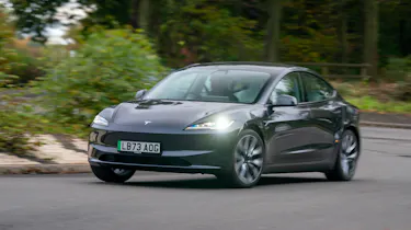 Tesla Model 3 - front dynamic