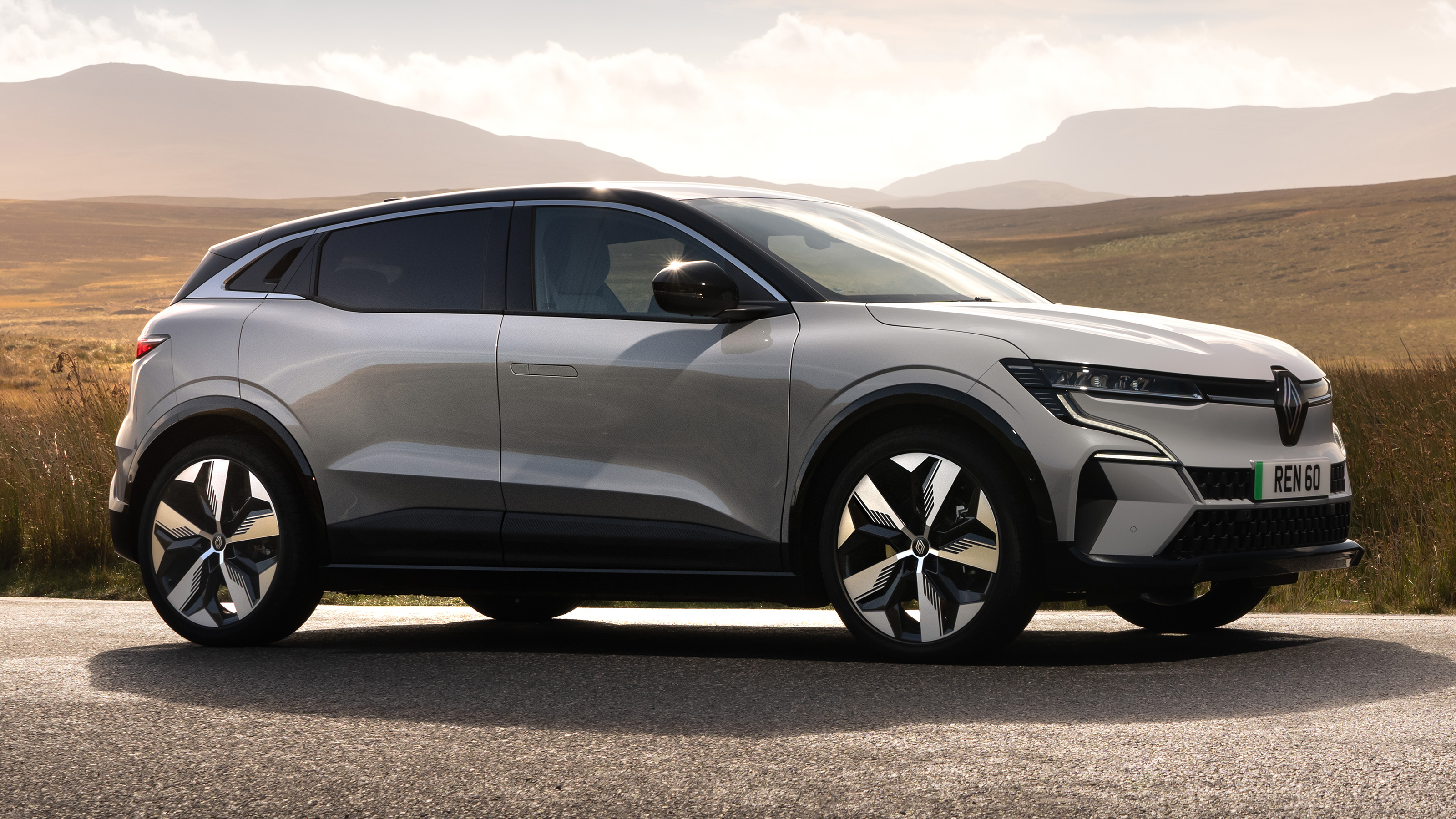 Renault Megane E-Tech - exterior