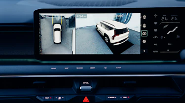 Kia EV9 - reversing camera