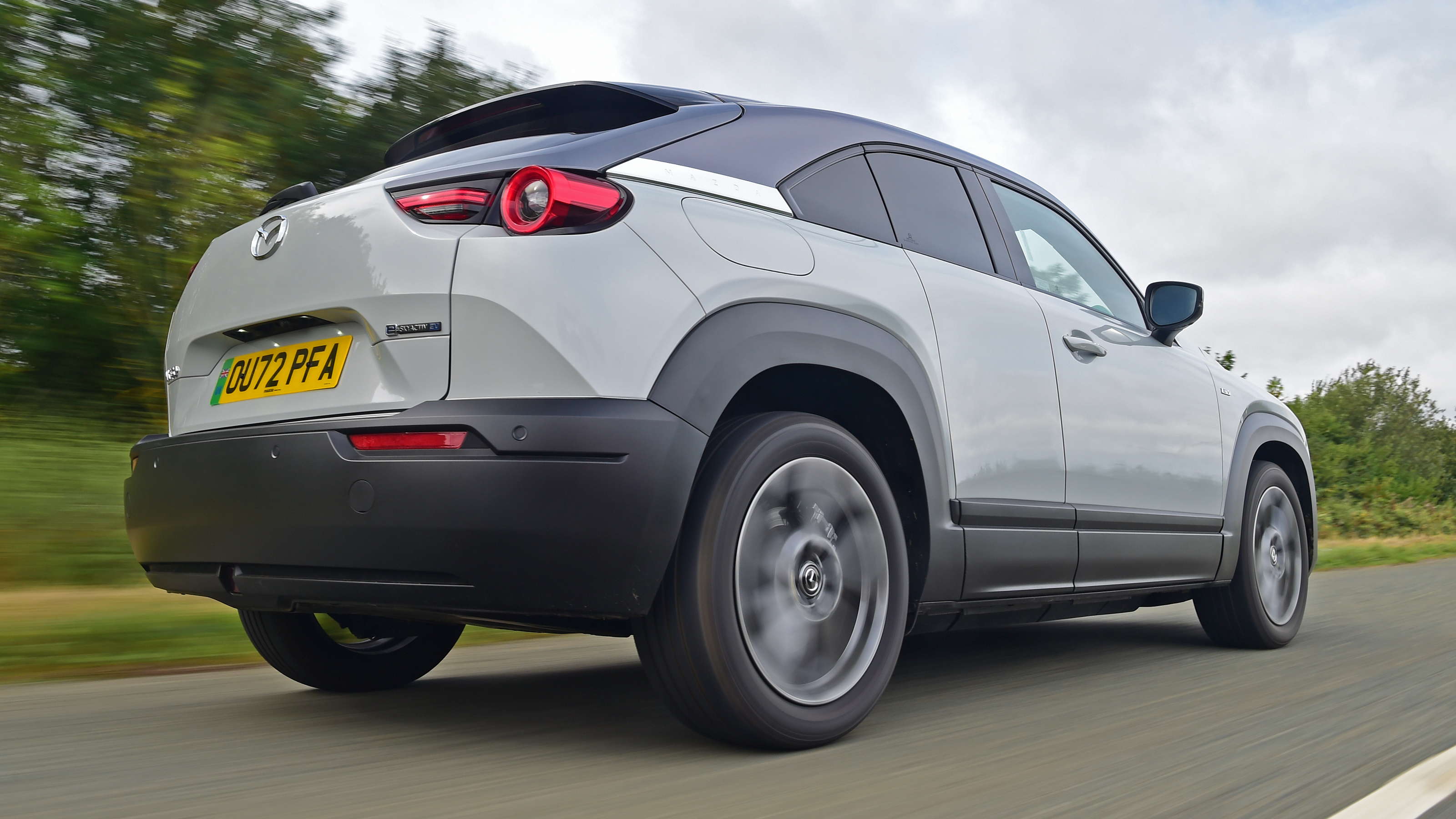 Mazda MX-30 - rear tracking