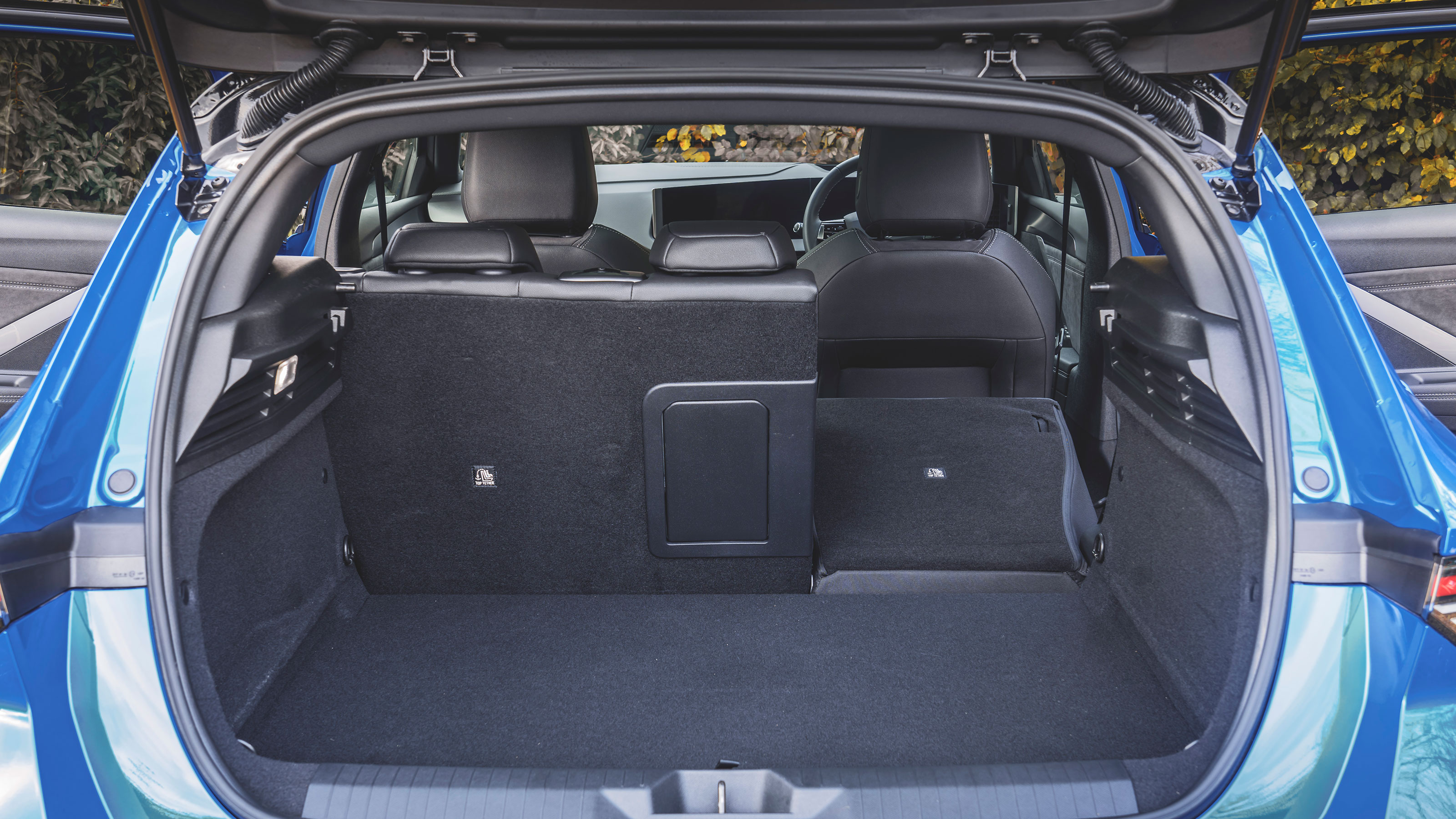 Vauxhall Astra Electric - boot