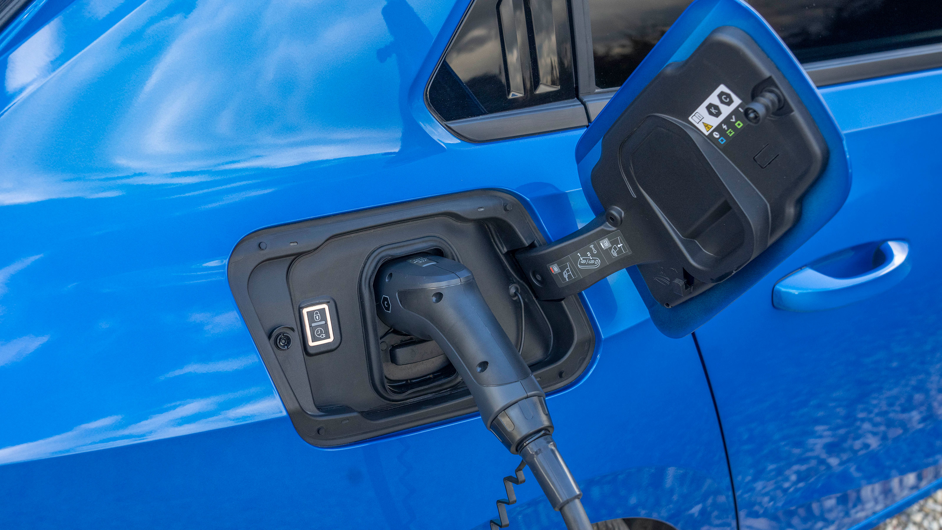 Vauxhall Astra Electric - charging