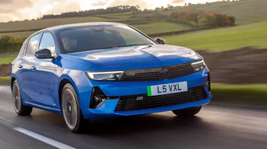 Vauxhall Astra Electric - tracking front