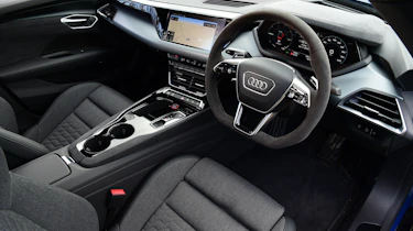 Audi e-tron GT - interior