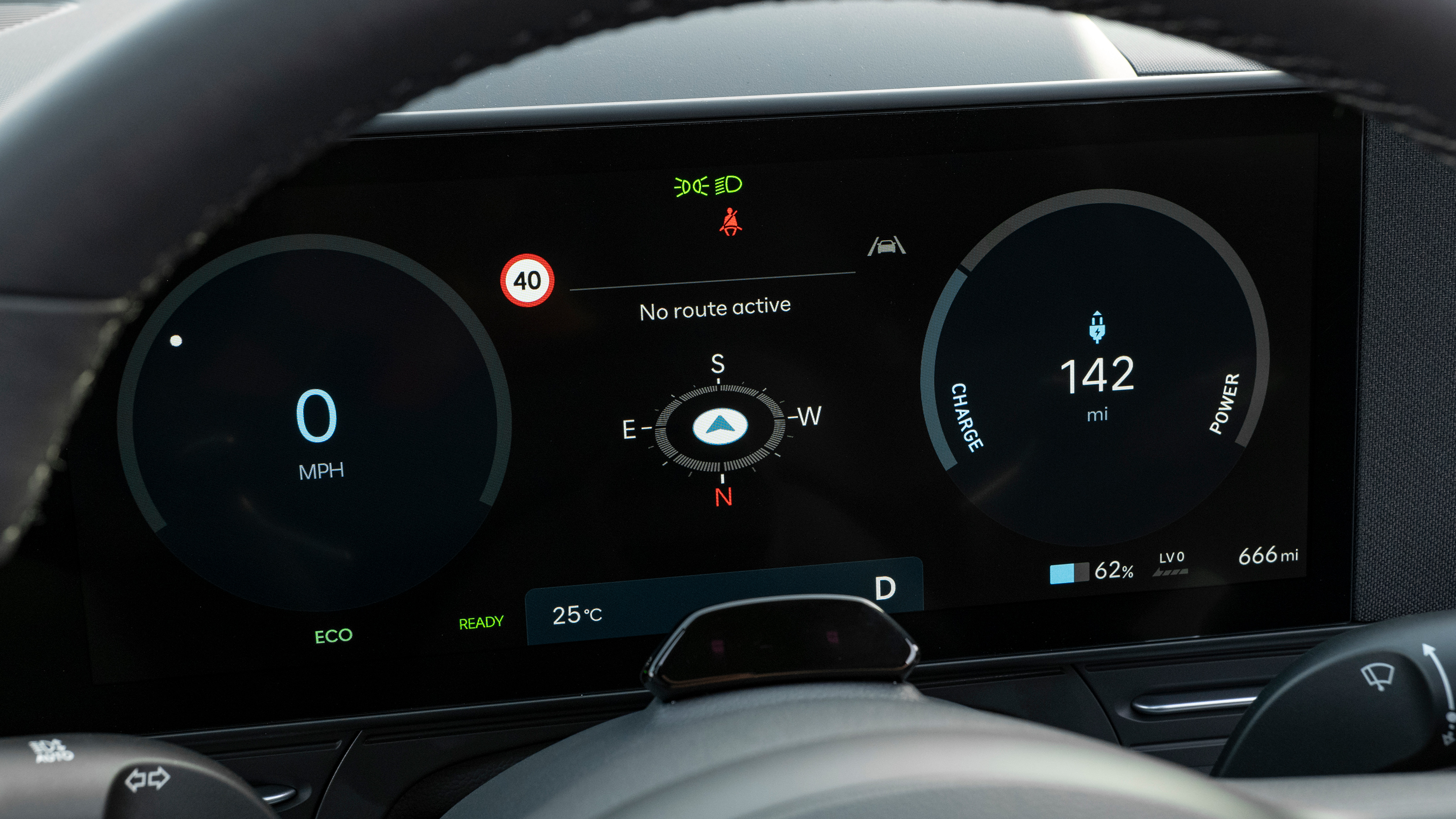 Hyundai Kona Electric - dials