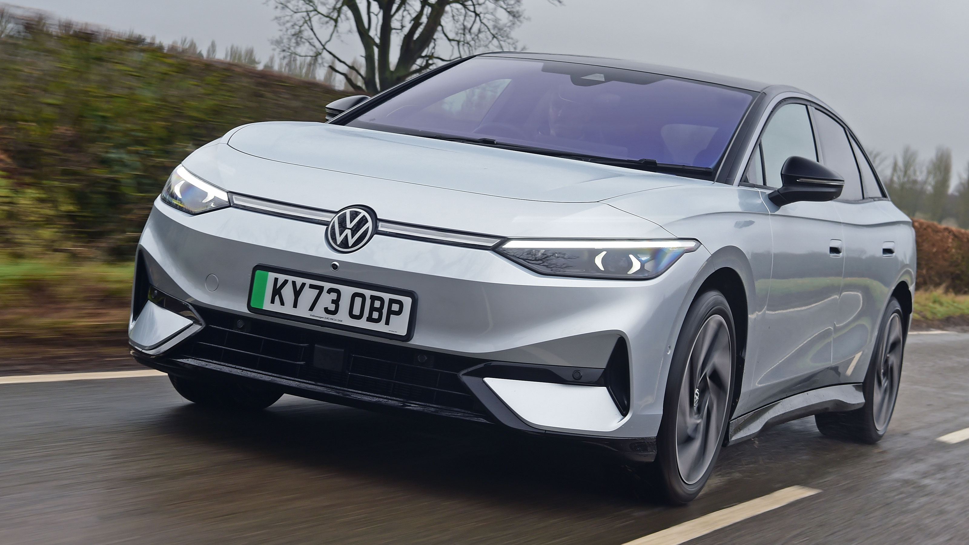 Volkswagen ID.7 - header