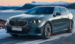 BMW i5 Touring - header
