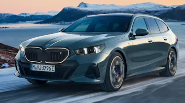 BMW i5 Touring - header