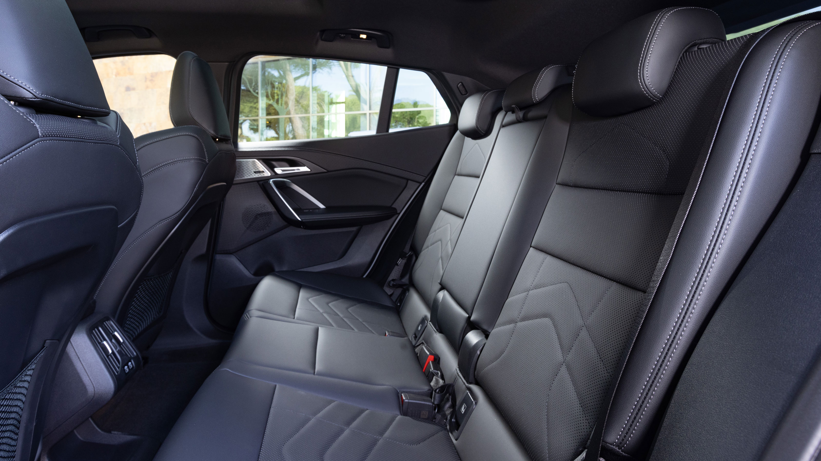 BMW iX2 - back seats