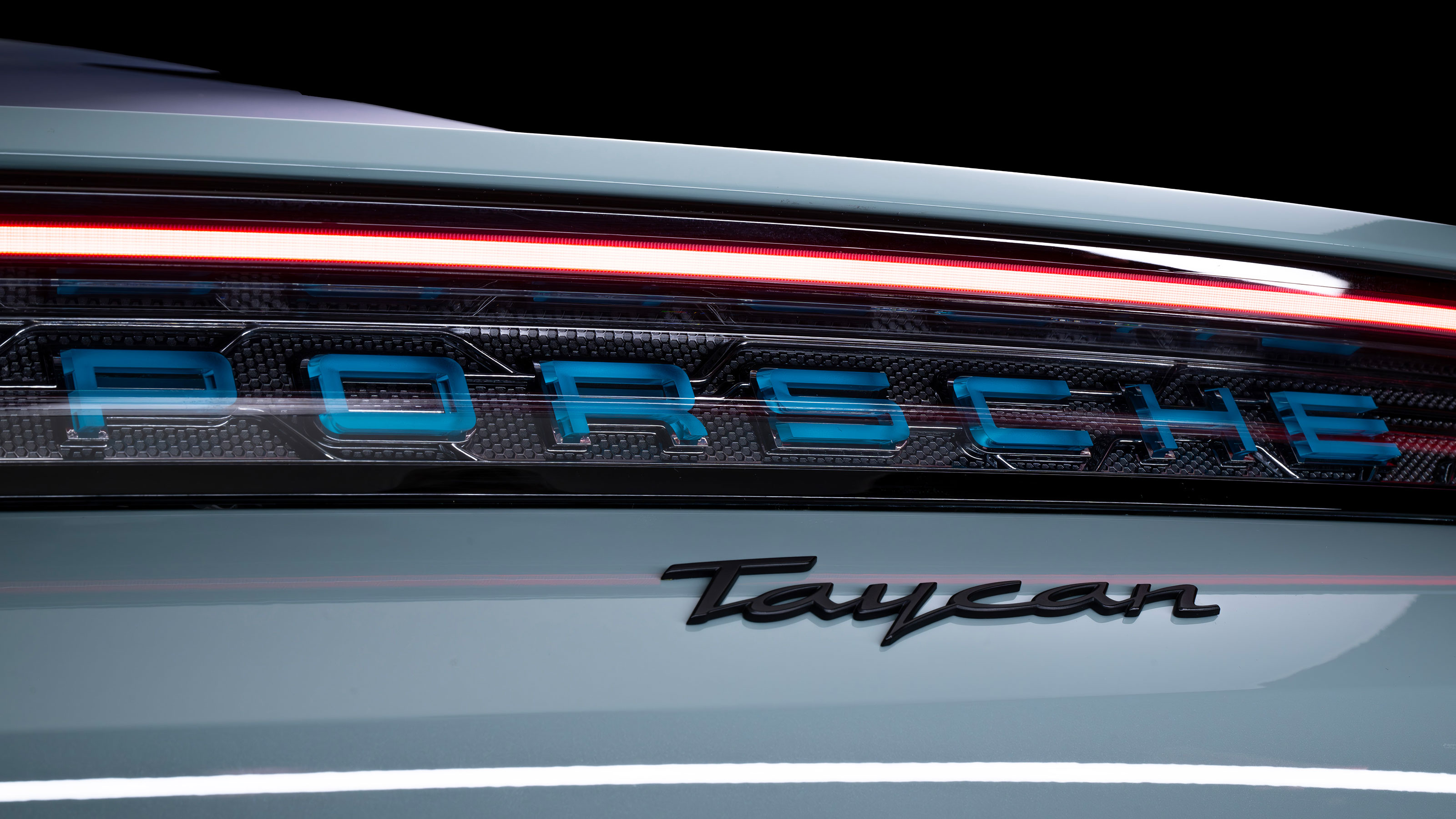 Porsche Taycan - rear