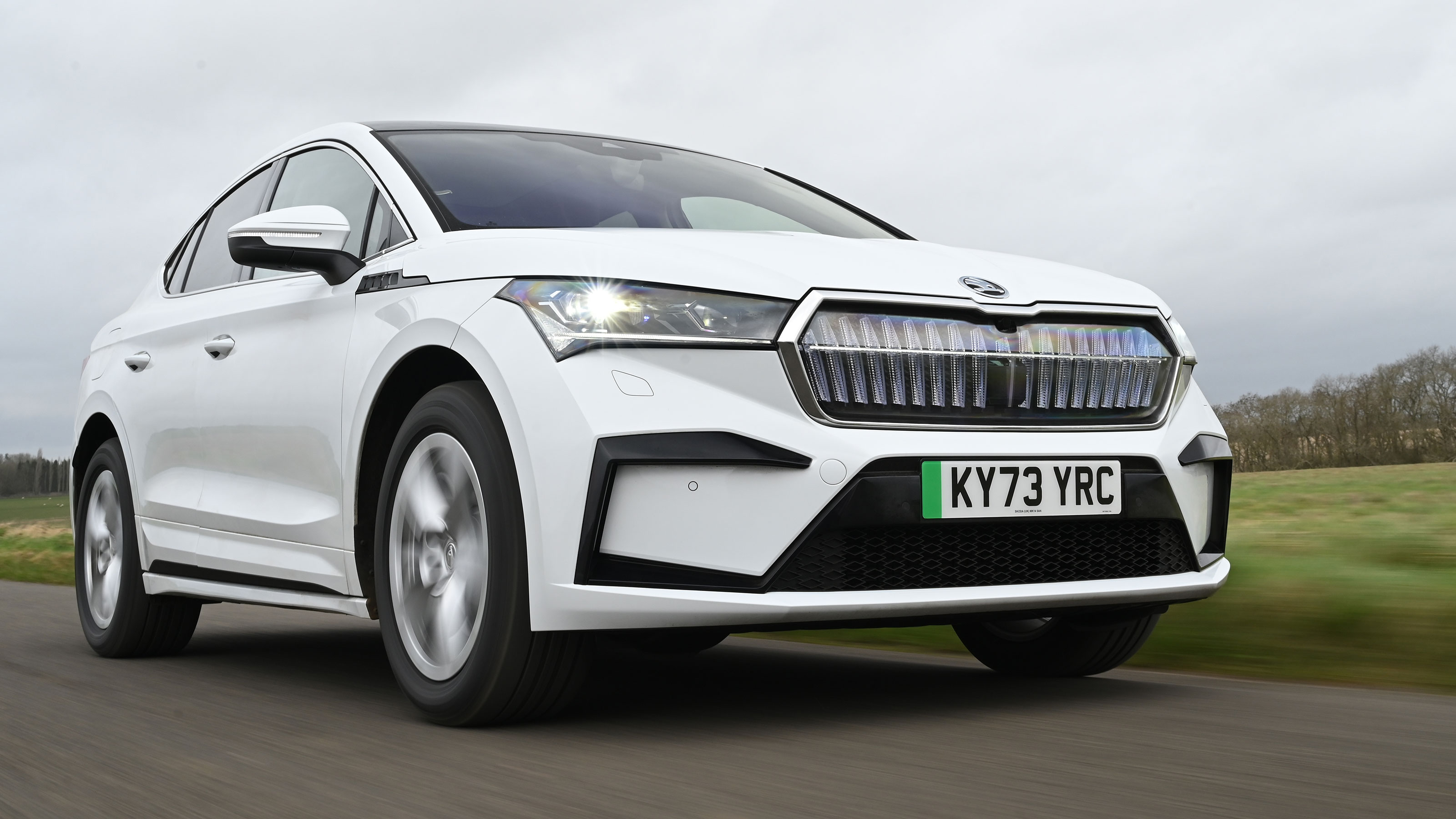 Skoda Enyaq Coupe - front tracking