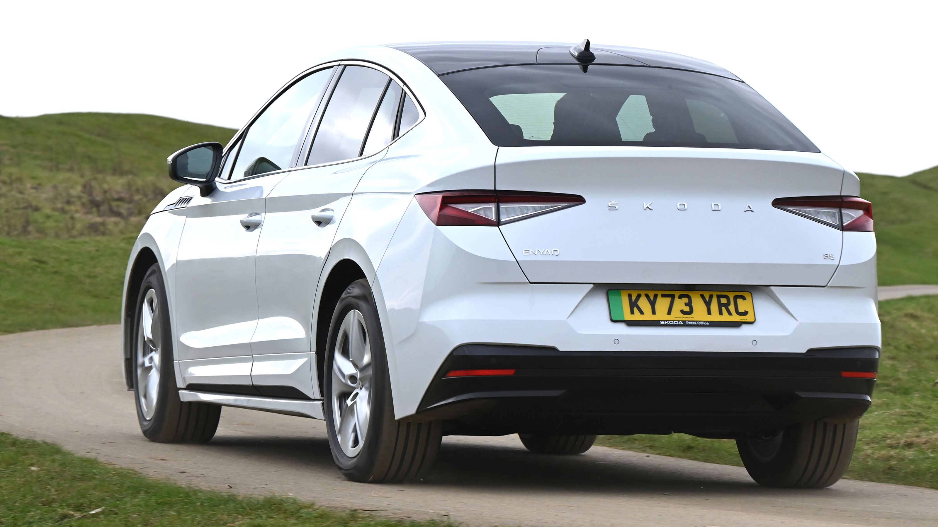 Skoda Enyaq Coupe - rear dynamic