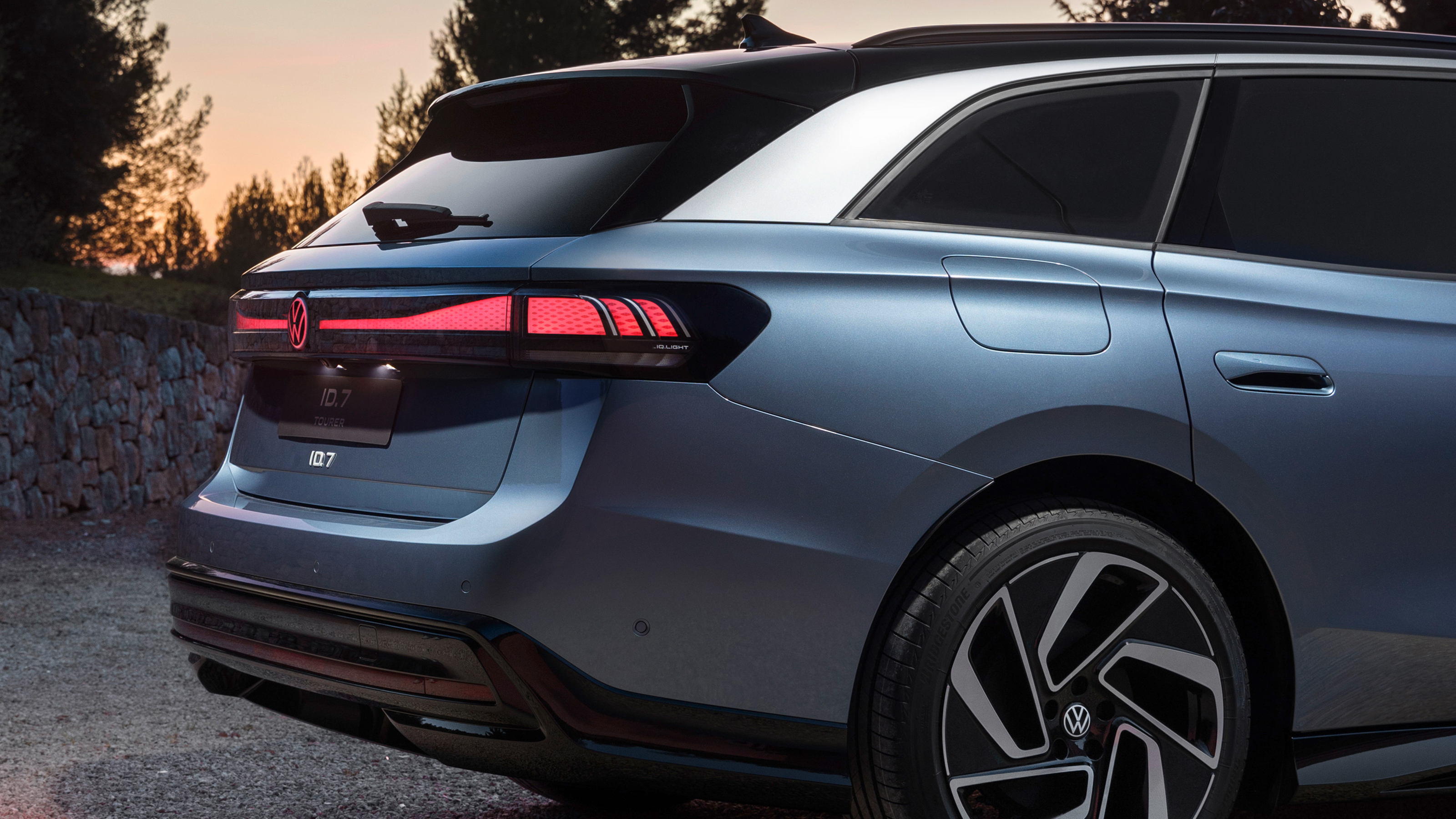 Volkswagen ID.7 Tourer - light bar