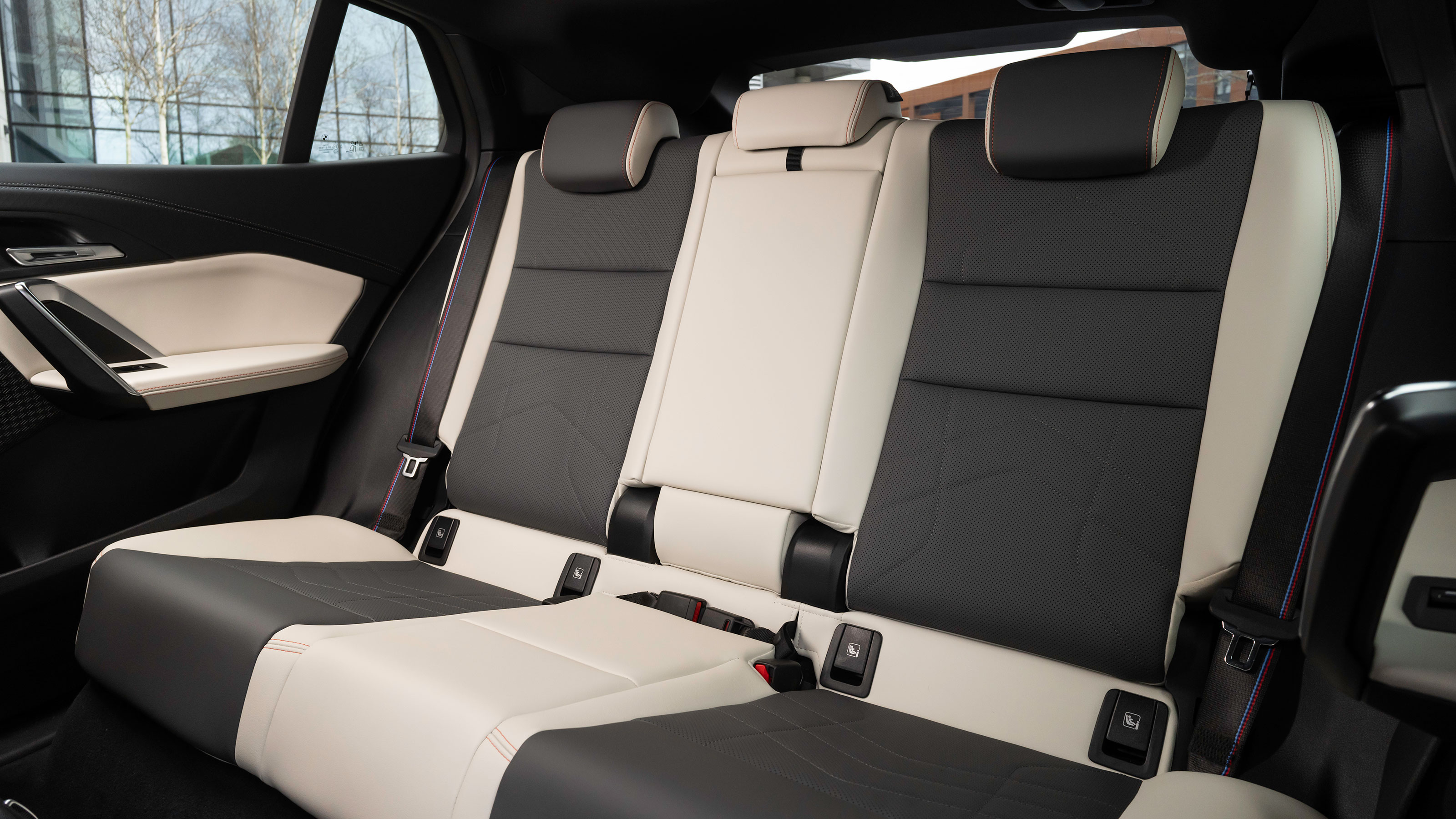 BMW iX2 - rear seats