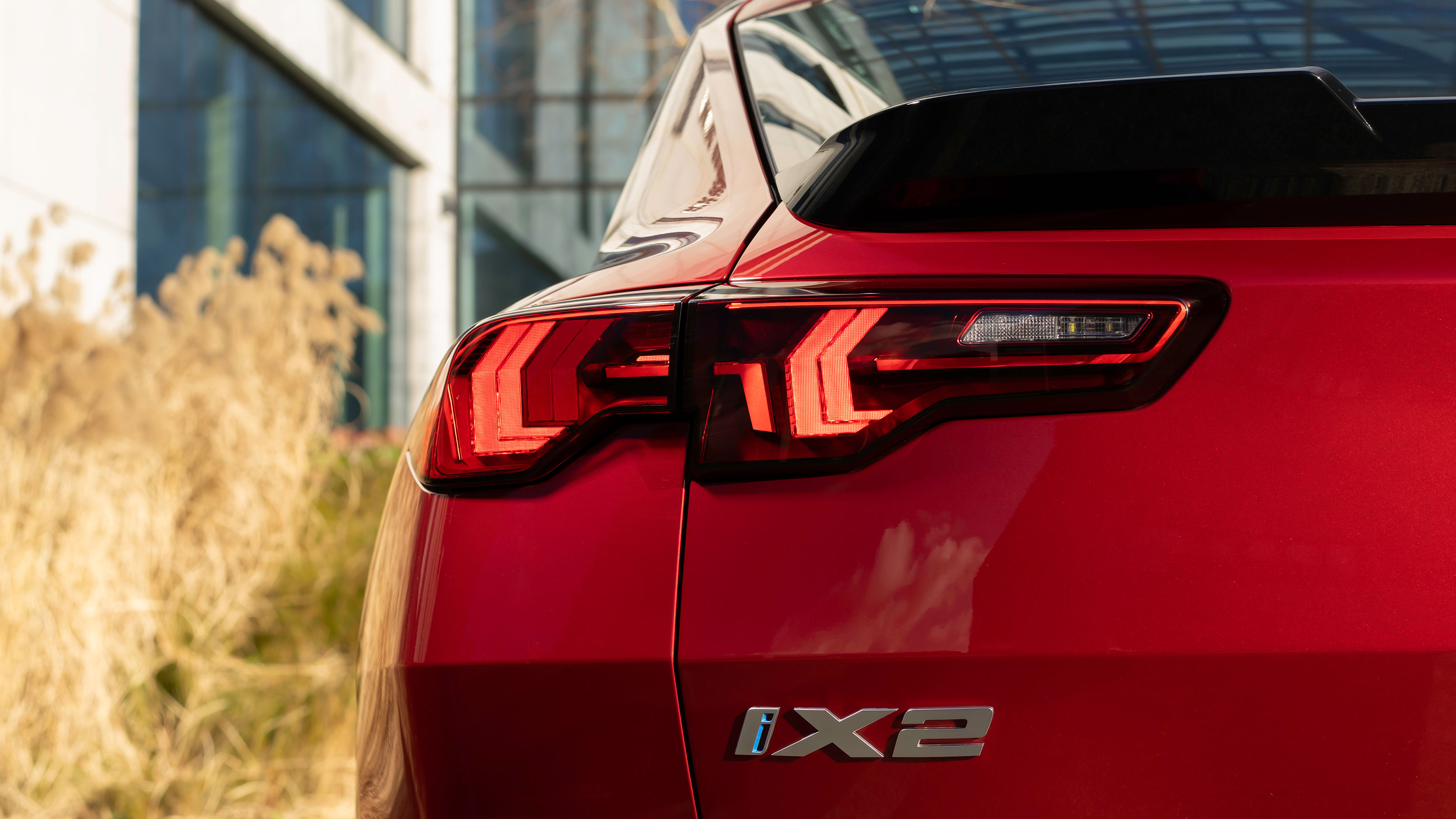 BMW iX2 - badge