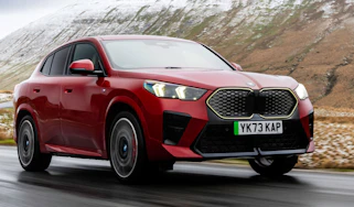 BMW iX2 - header