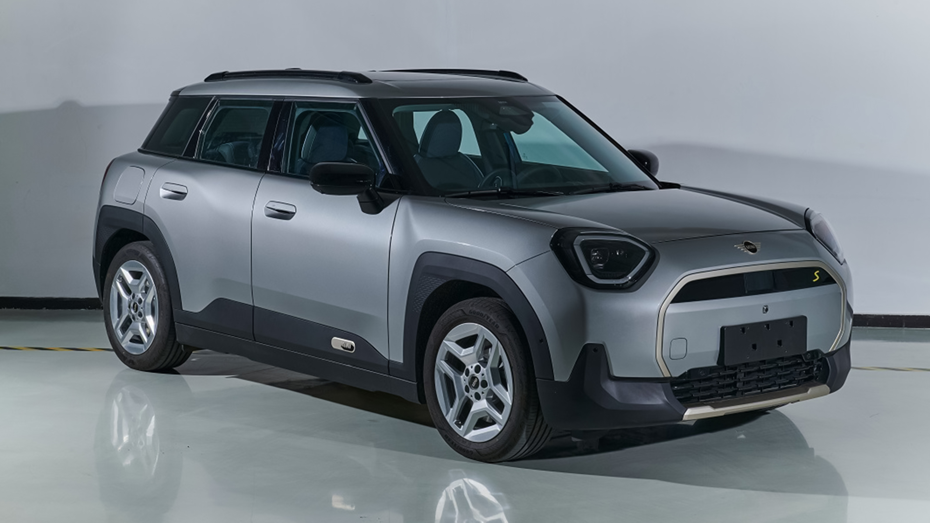 MINI Aceman leak - front