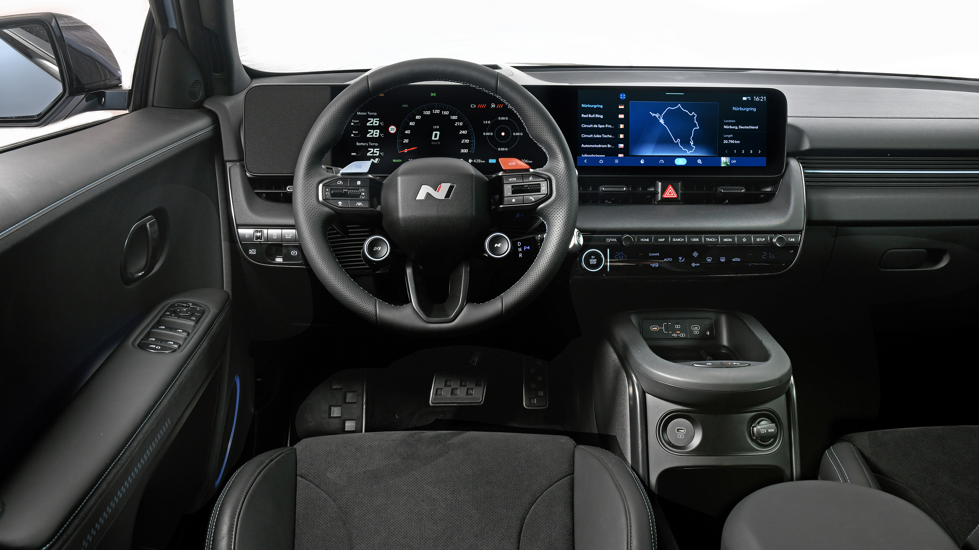 Hyundai Ioniq 5 N 2024 - cabin