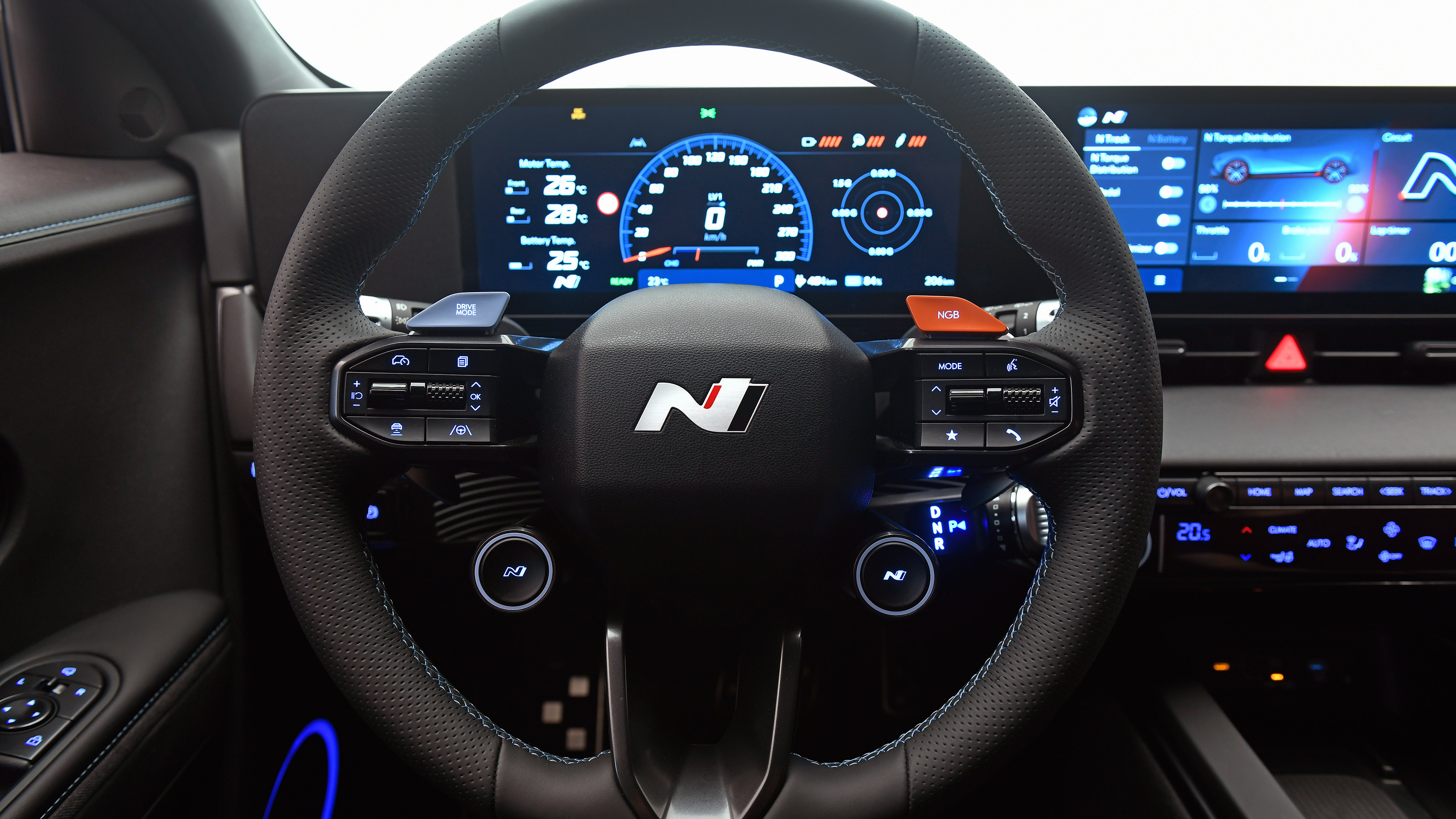 Hyundai Ioniq 5 N 2024 - steering wheel