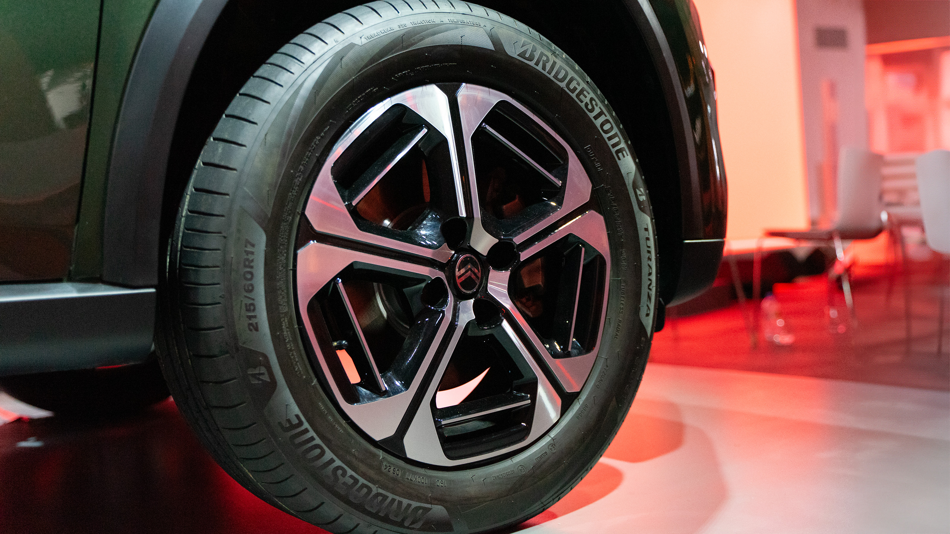 Citroen e-C3 Aircross - alloys 