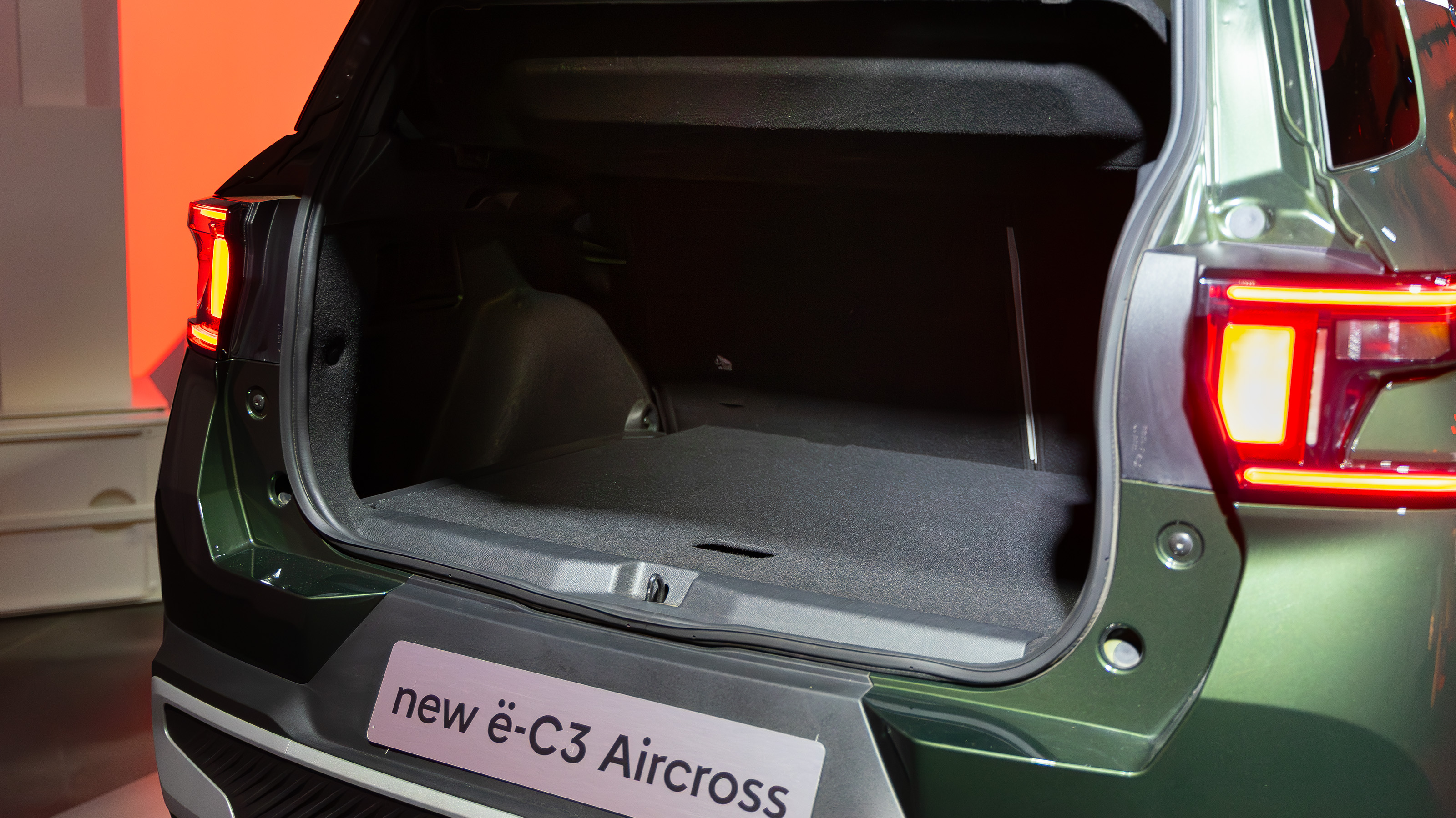Citroen e-C3 Aircross - boot 