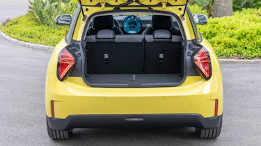 MINI Cooper SE - boot