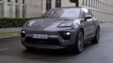 Porsche Macan - front tracking