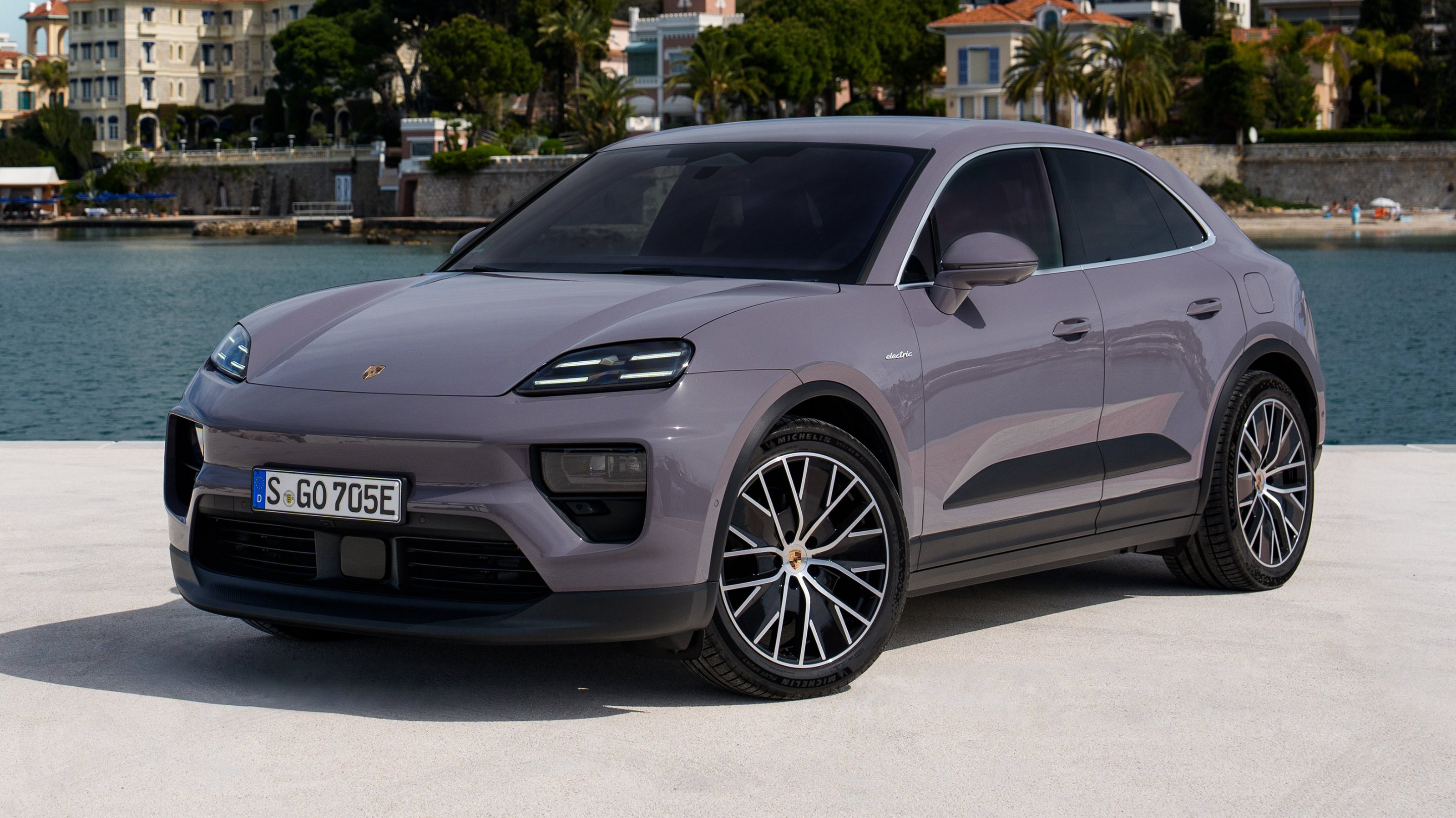Porsche Macan - front static