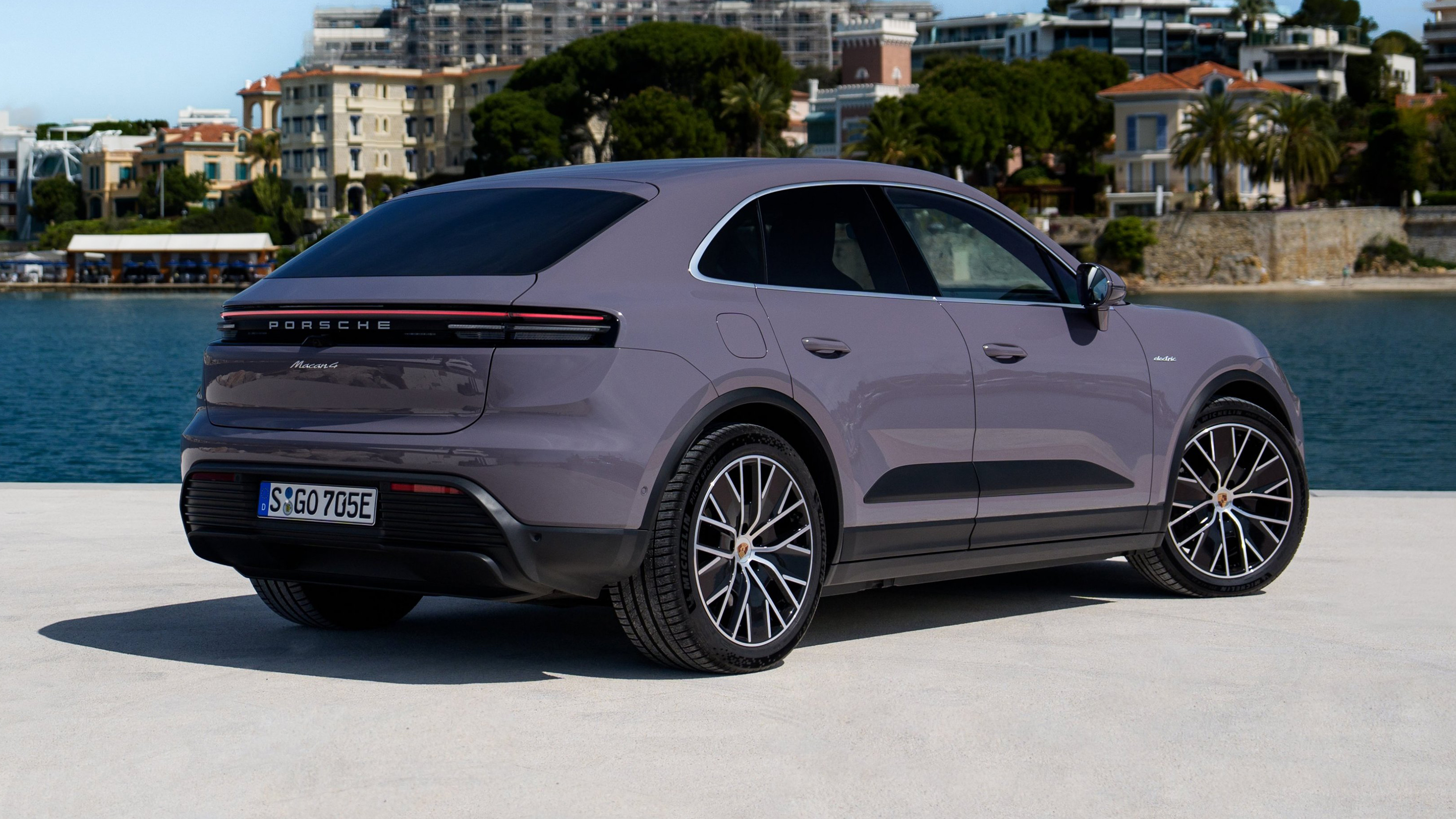 Porsche Macan - rear static