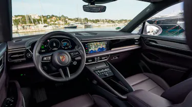 Porsche Macan - interior