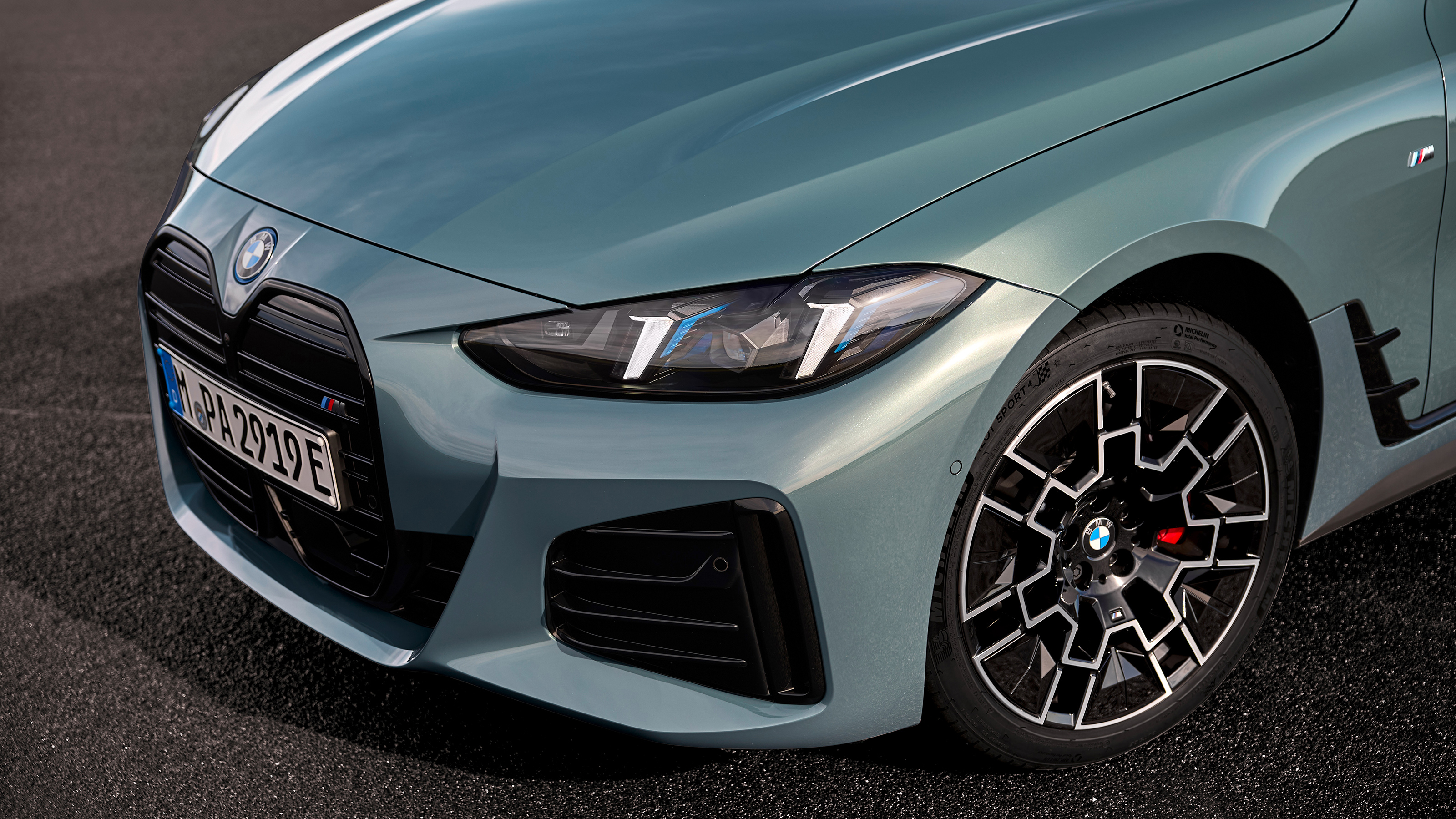 BMW i4 M50 - front end
