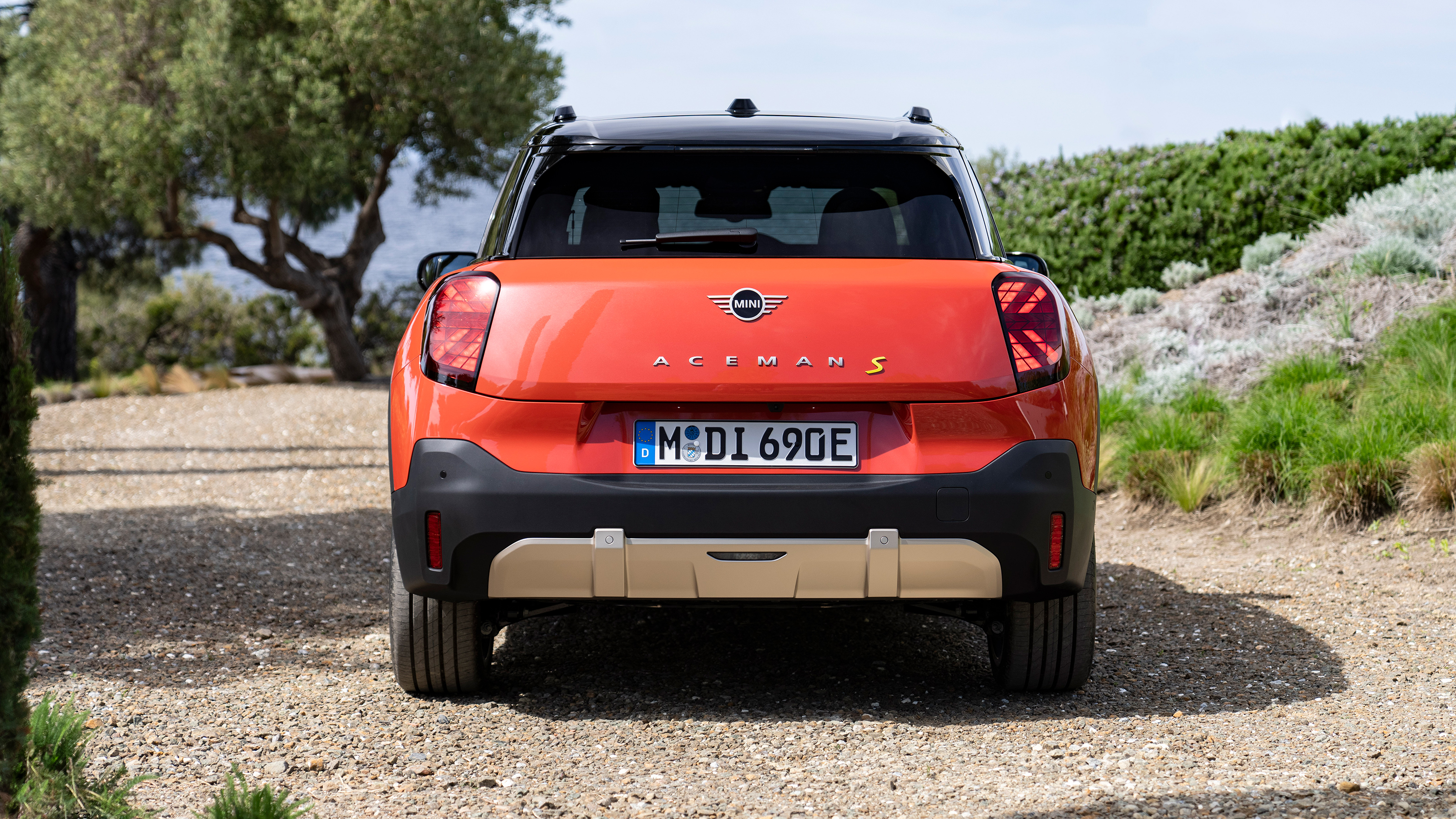 MINI Aceman - rear static