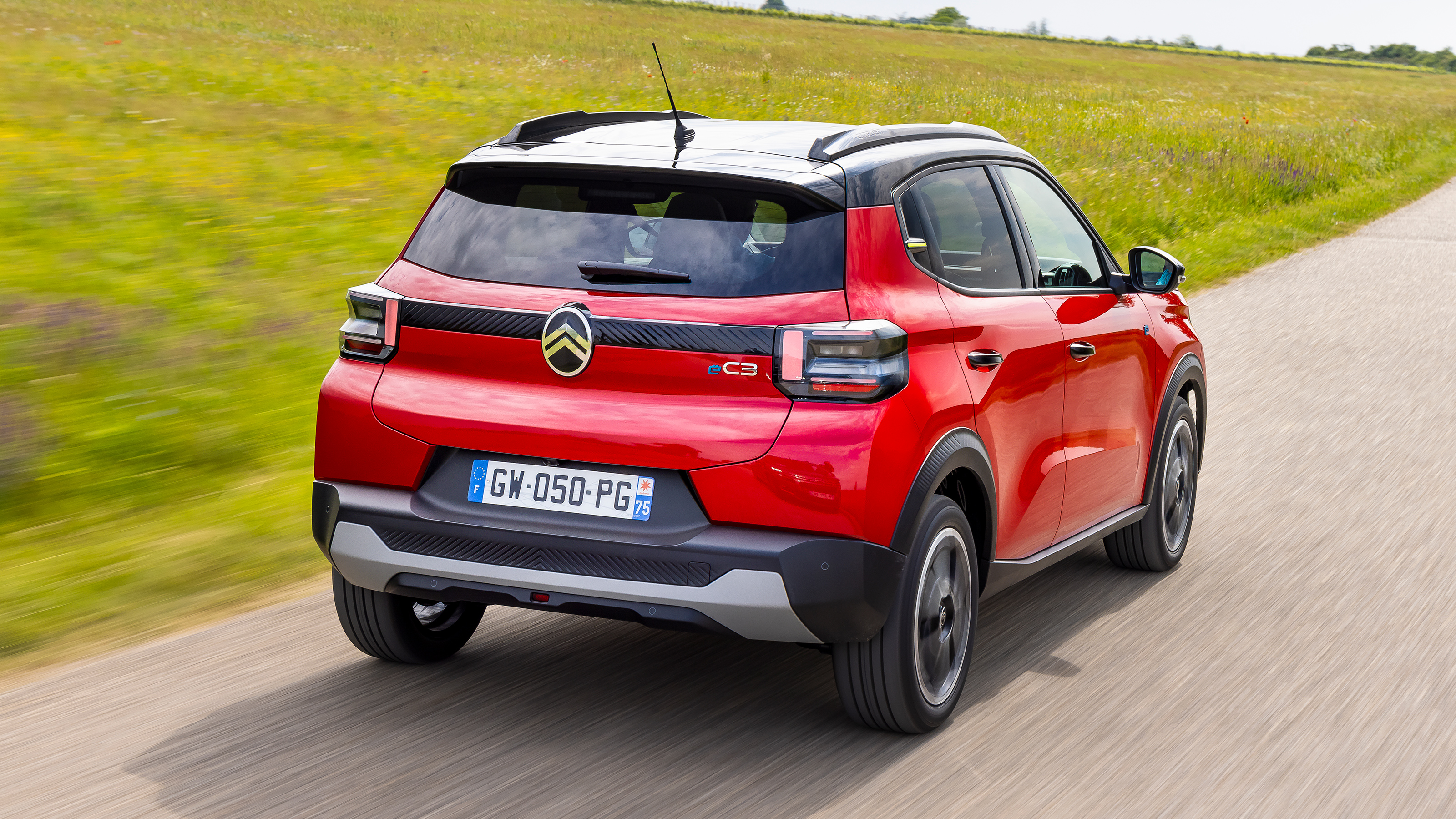Citroen e-C3 - rear tracking