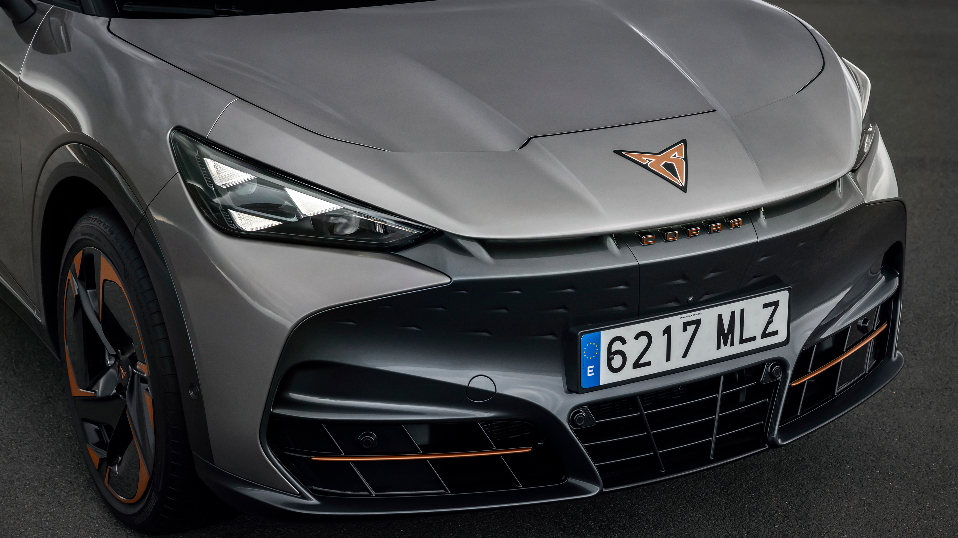 Cupra Tavascan - front end