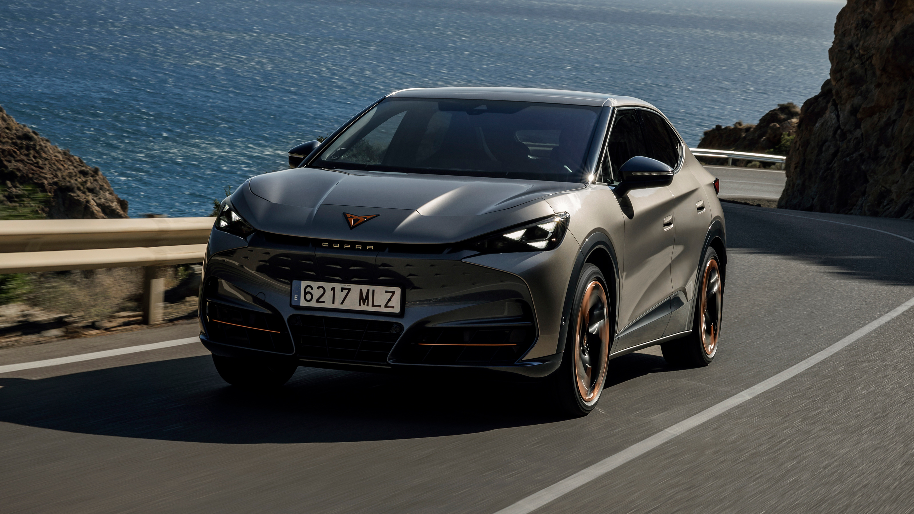 Cupra Tavascan - front tracking
