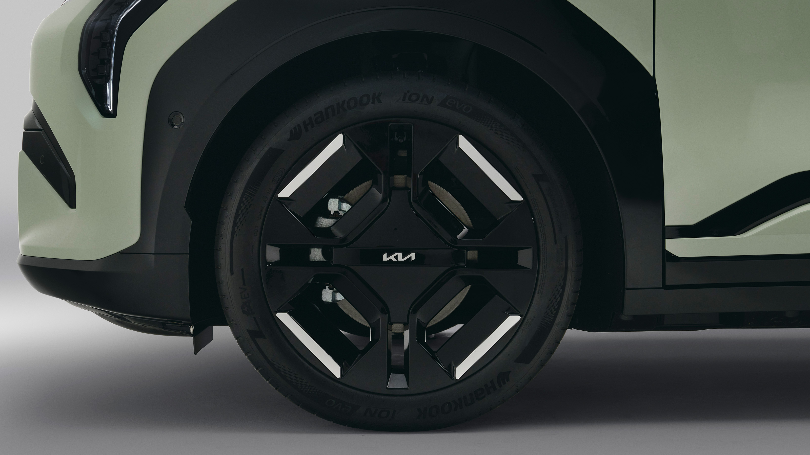 Kia EV3 - wheel
