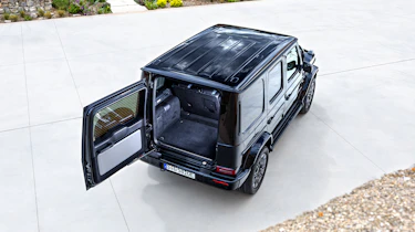 Mercedes G 580 - boot