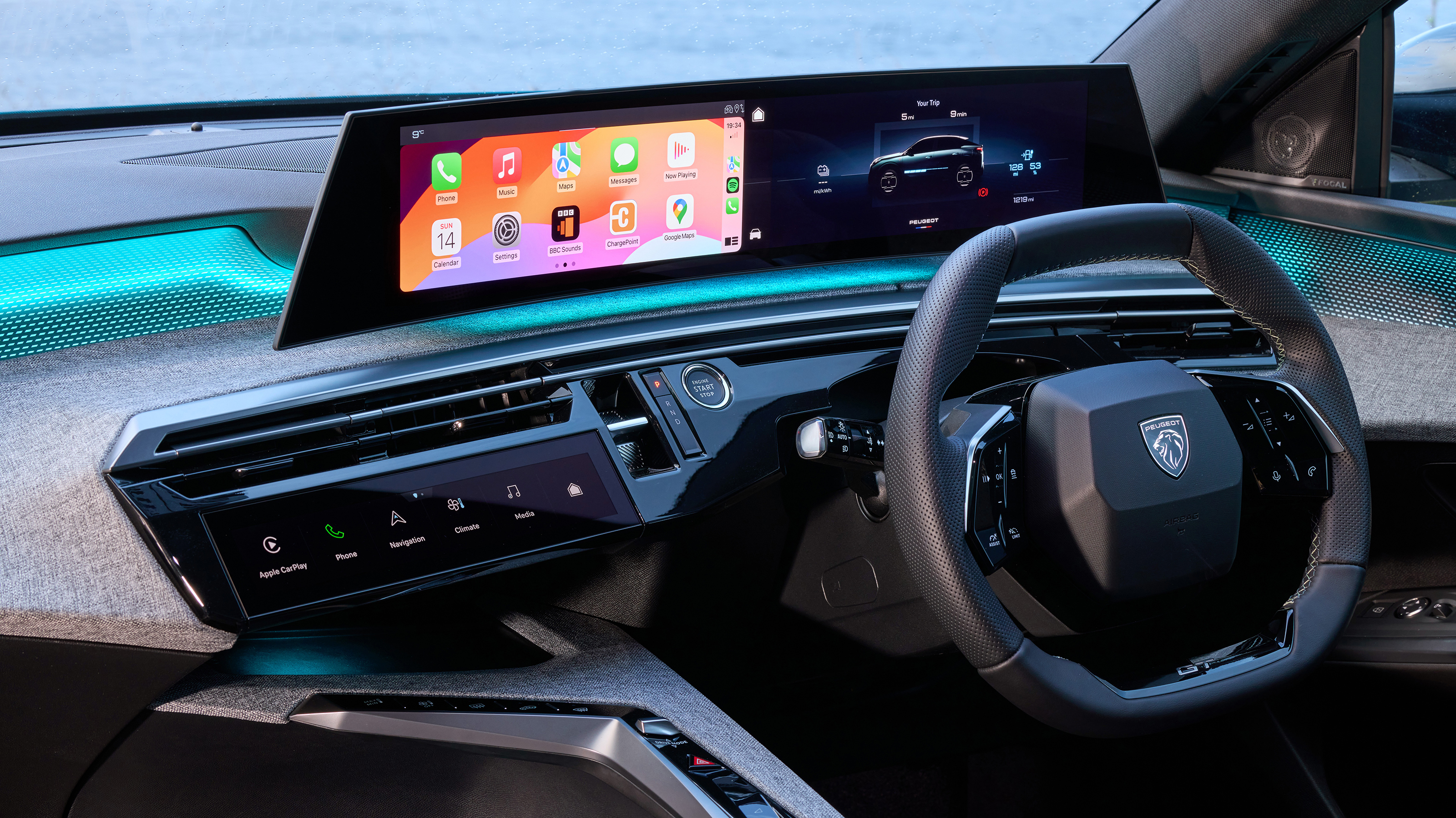 Peugeot E-3008 - dashboard