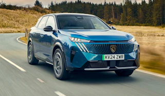 Peugeot E-3008 - front tracking