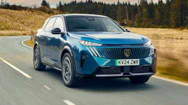 Peugeot E-3008 - front tracking
