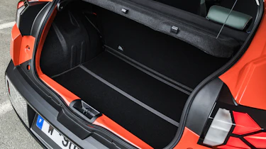 Dacia Spring - boot