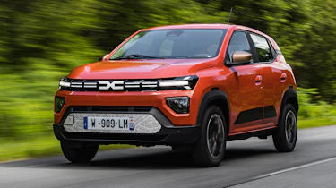 Dacia Spring - front tracking