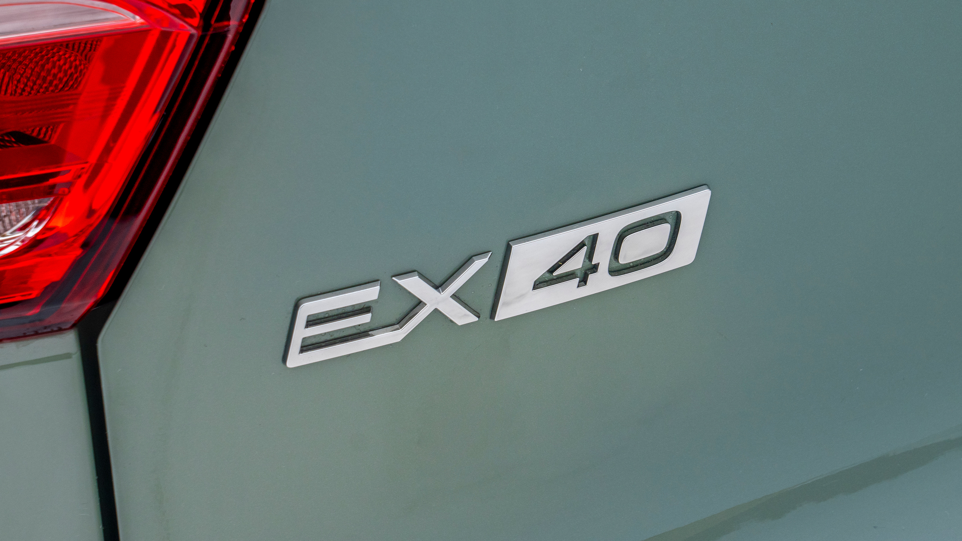Volvo EX40 - 'EX40' badge