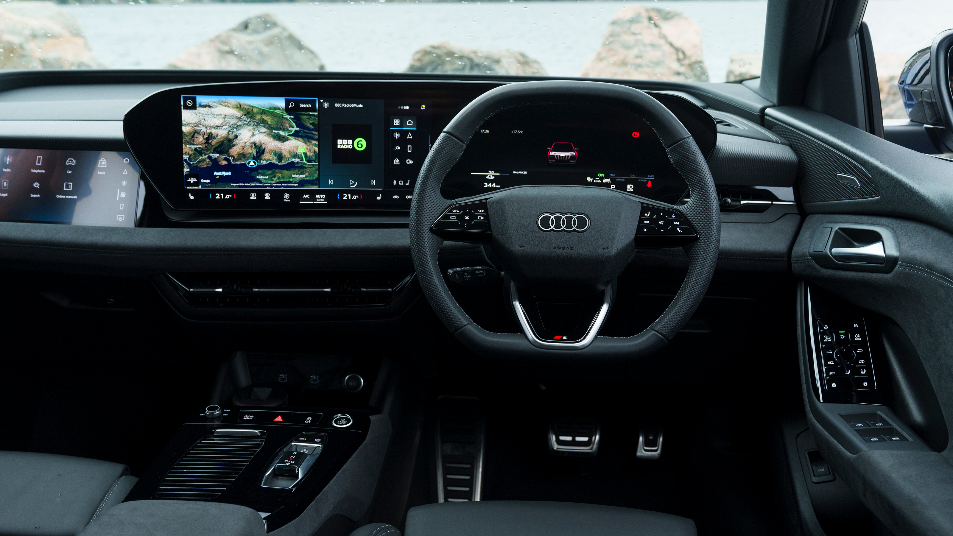 Audi Q6 e-tron - dashboard