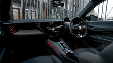 Alfa Romeo Junior - interior