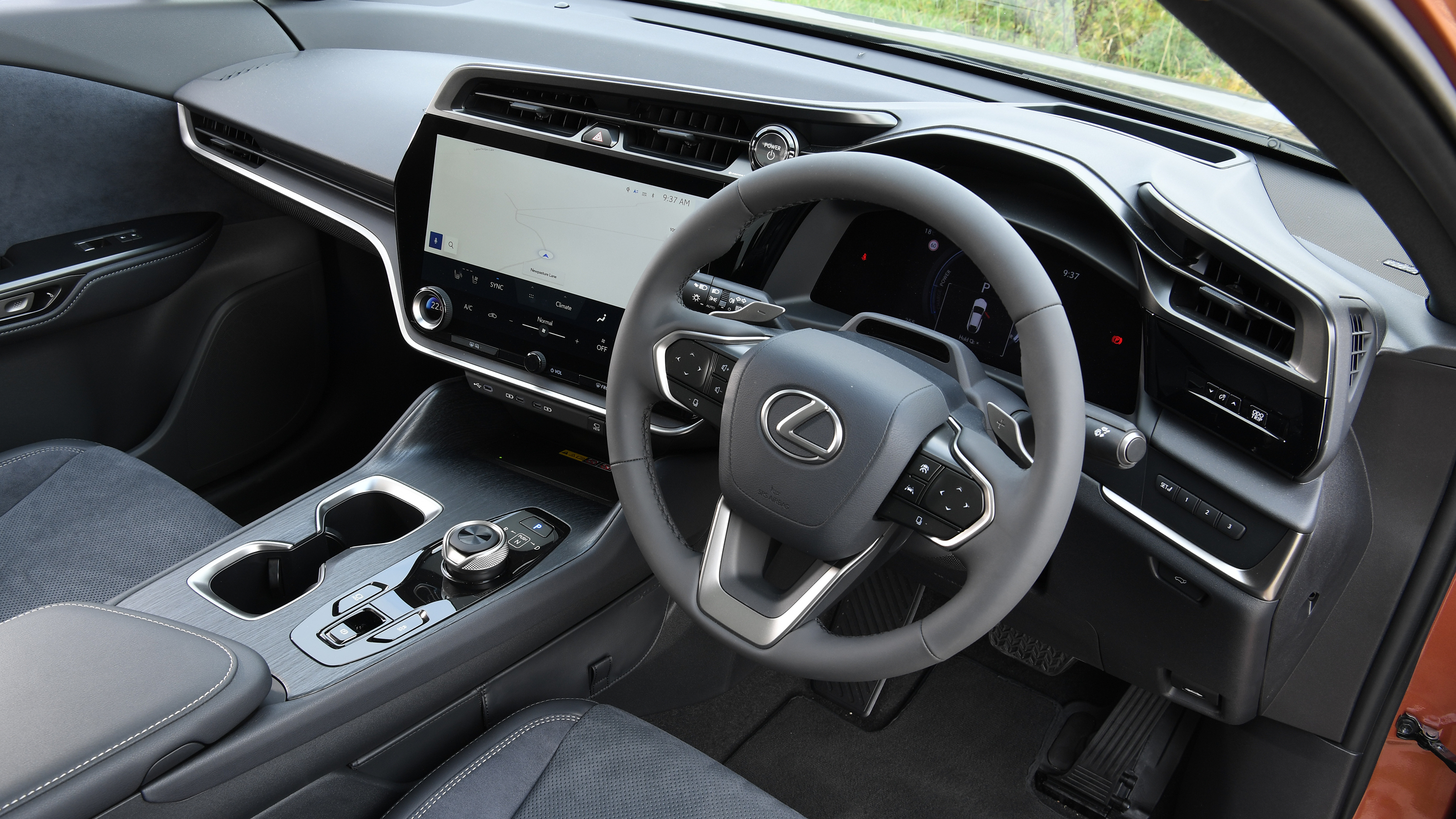 Lexus RZ 300e - dashboard
